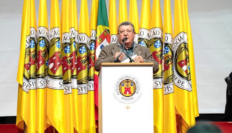 O CAMPEÃO DE MOÇÕES