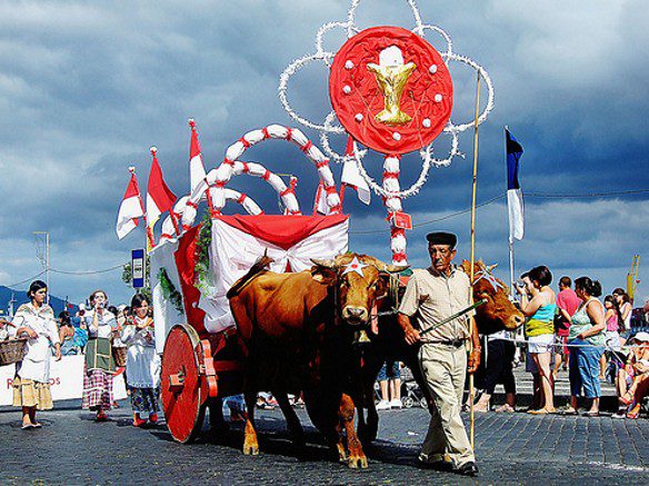 vol festas Espirito Santo acores 584px 1
