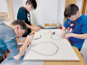 4 Dobragem de arame dos nenufares 4 Dobragem de arame dos nenufares