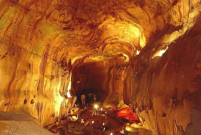 Grutas de Mira Daire