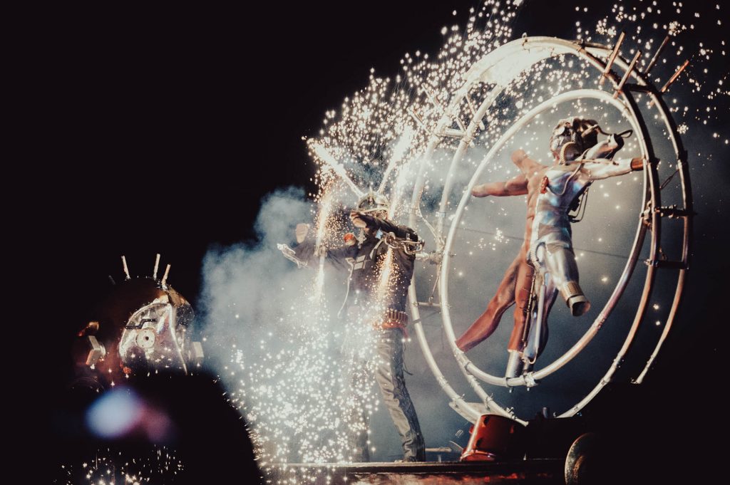 Custom Circus