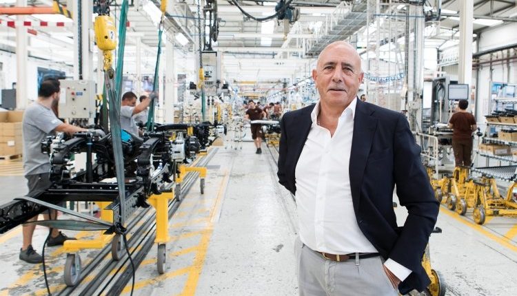 BLUE7757 750x540 acf cropped