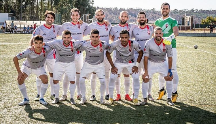 insolito jogador suspenso 45 dias por deixar bola bater no a