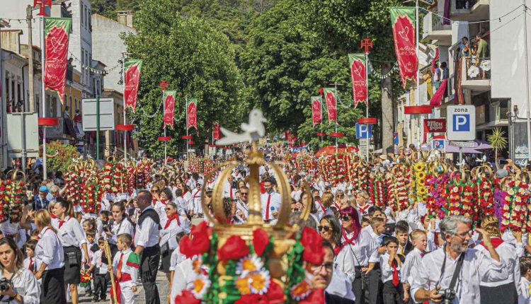 Festa dos Tabuleiros 2023 Cortejo dos Rapazes