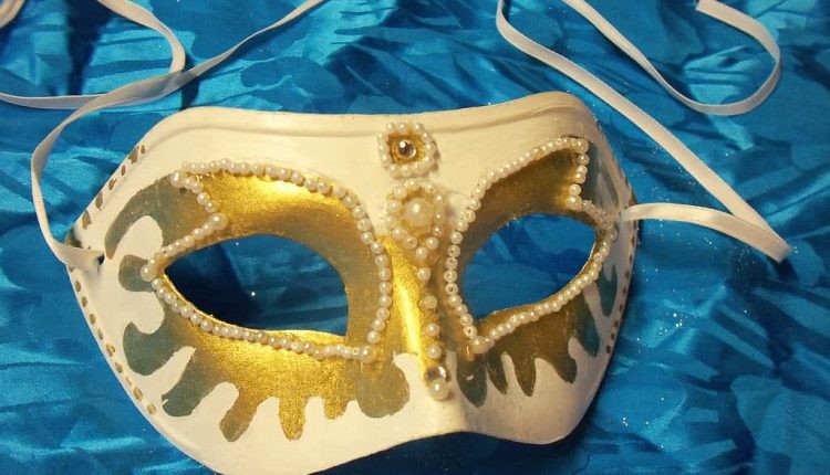 20190228 mascara perolas