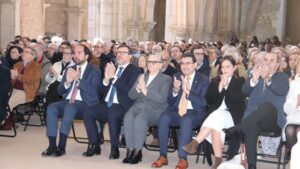 Município de Santarém condecorou 25 personalidades 