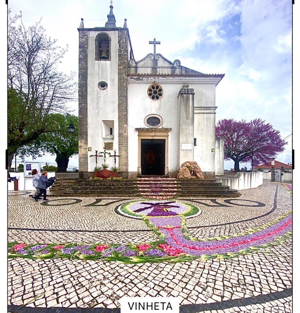 Olalhas mostra arte na decoração das ruas para o culto do Senhor dos Passos