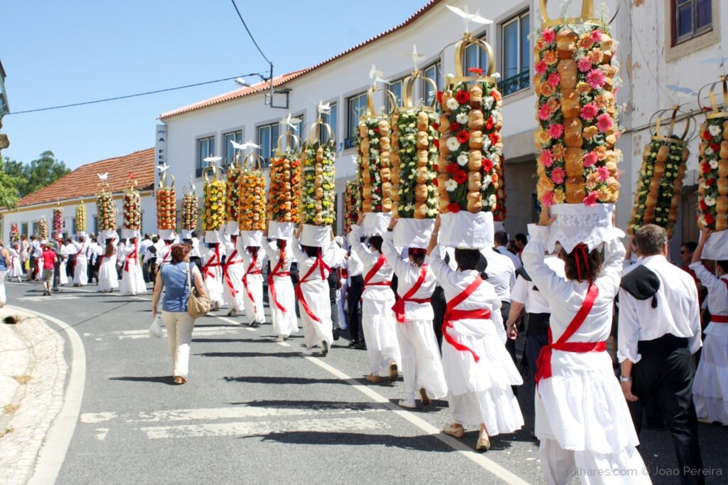 Carregueiros vai engalanar-se para a Festa em Honra do Divino Espírito Santo