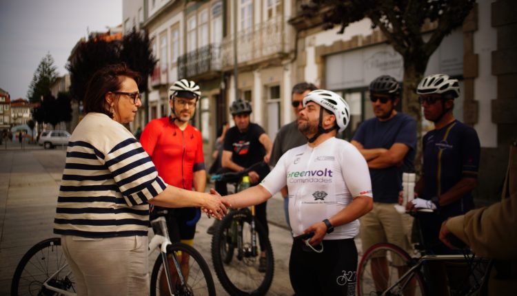 Ultramaratonista em ciclismo, Tiago Cação, passa por Tomar