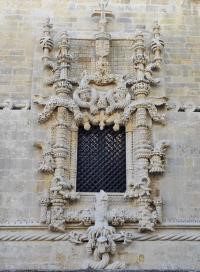 O navio Sagres e as suas velas com a Cruz da Ordem de Cristo