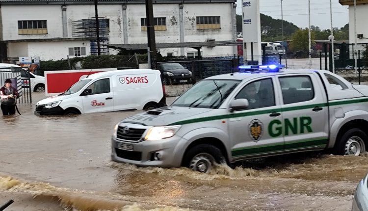 Depressão Cláudia deixou marcas em Abrantes, Sardoal e Vila de Rei. Desalojados, inundações de estradas e casas. Ribeiras fora do leito.