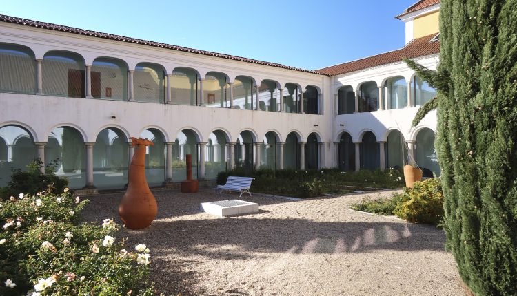 Cerâmica XL em exposição no Museu Ibérico de Arqueologia e Arte de Abrantes