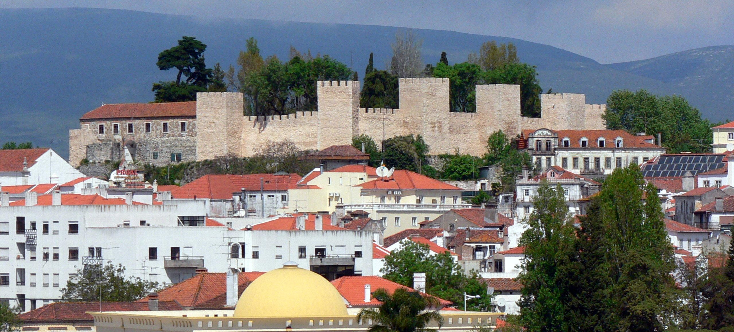 Castelo de Torres Novas cropped