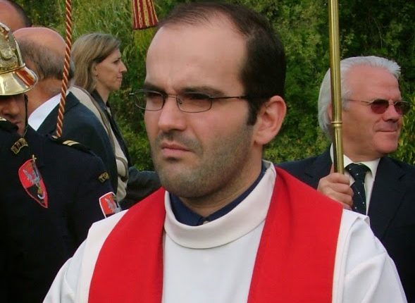 Padre Herlander Limao DSCF3313