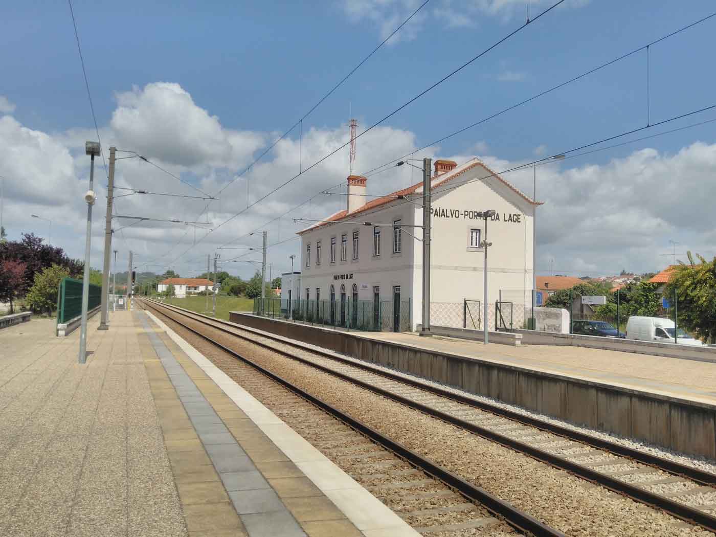 The building of Paialvo Porto da Lage train station