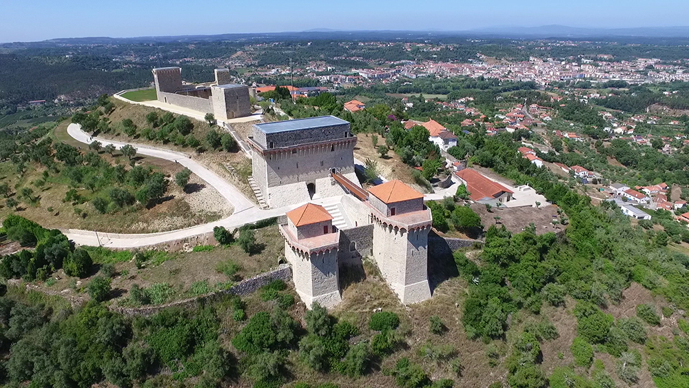 Ourem Burgo Medieval e Castelo