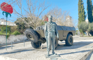 "Cravos para Salgueiro Maia" cerimónia no dia 25 de Abril em Santarém