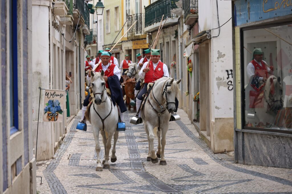 Desfile de campinos em Santarém no dia de abertura da Feira Nacional de Agricultura