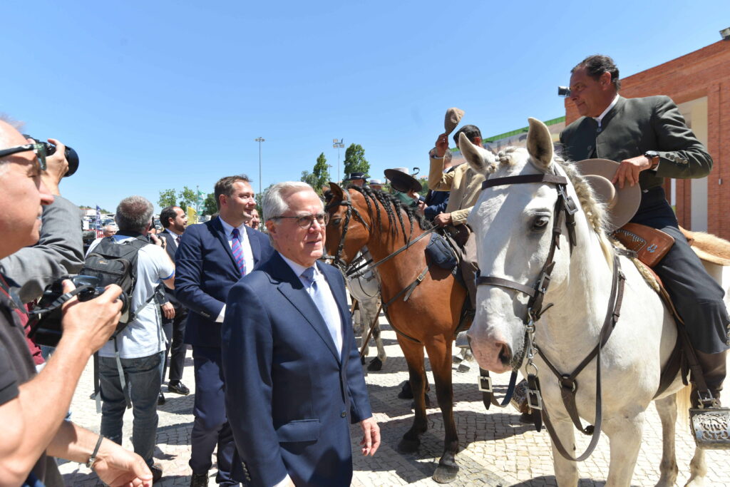 Comissário Europeu e Ministro da Agricultura na abertura da Feira do Ribatejo