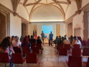 Alunos de várias nacionalidades participam em curso de conservação e restauro no Convento de Cristo