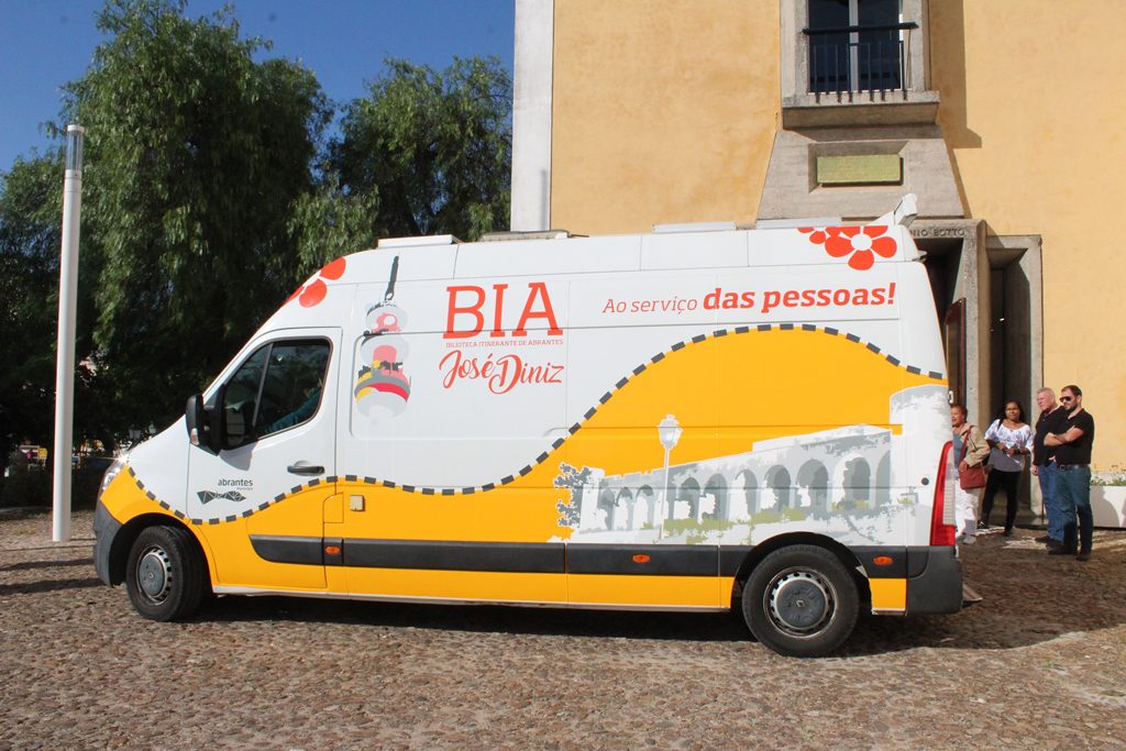 Há mais de 10 anos, Bia leva cultura e serviços às populações rurais de Abrantes