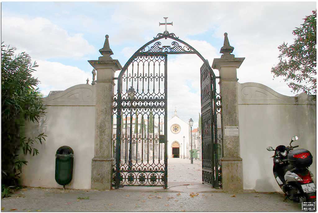 Câmara de Tomar vai abrir concurso para coveiro