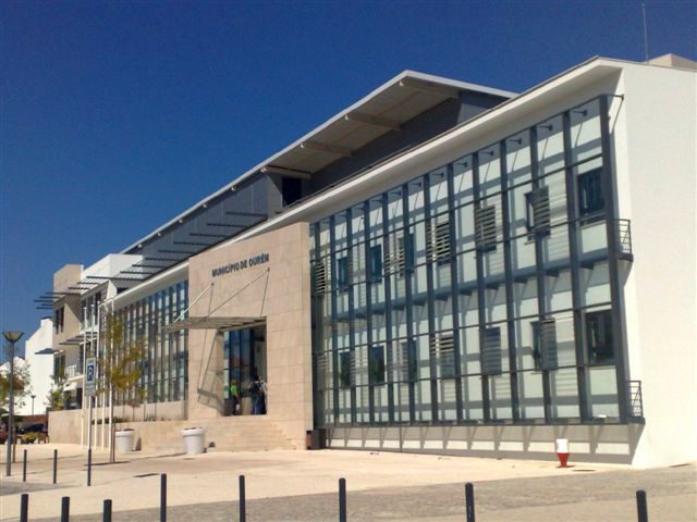 Câmara de Ourém abriu 14 concursos para recrutamento