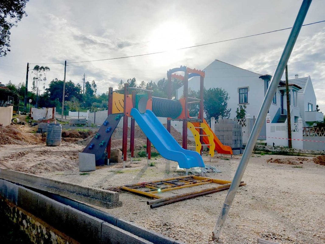 Obras de requalificação do terreno contíguo à Fonte da Asseiceira vai criar um espaço lúdico