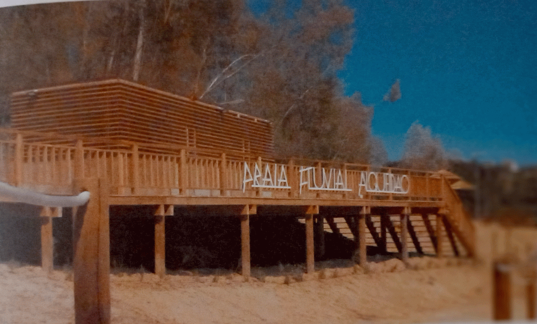 Quem quer explorar a cafetaria da Praia Fluvial de Alqueidão?