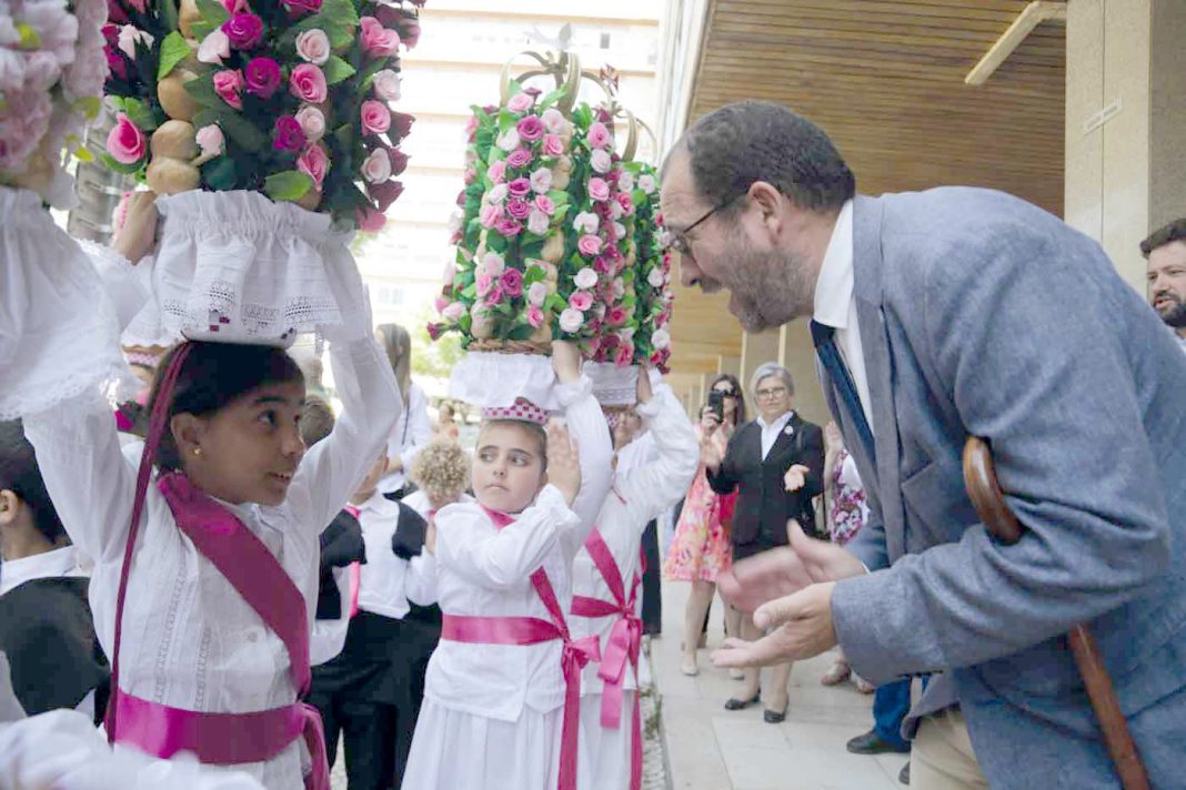 Ministro da Educação encantado com “crianças tomarenses” no desfile hoje em Lisboa