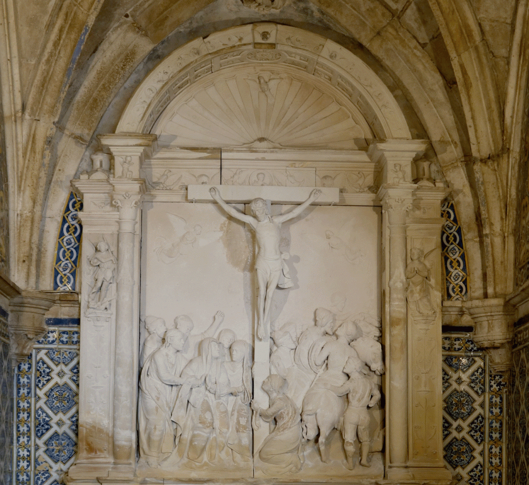 Tomar: Município envia retábulo da igreja de Santa Iria para restauro no IPT
