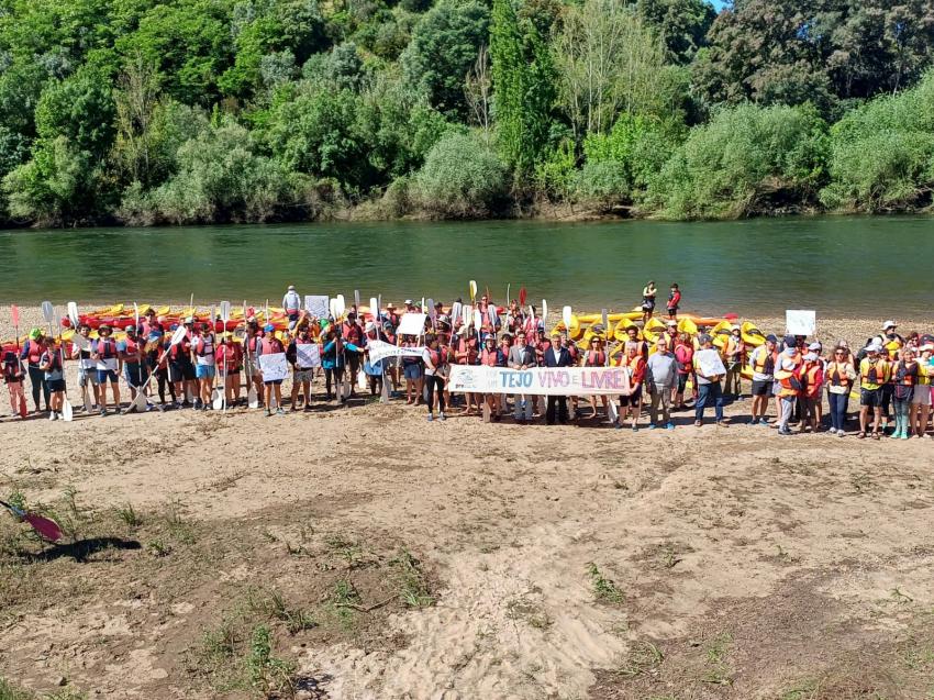 Constância: 120 pessoas numa ação de protesto contra construção de novo açude no rio Tejo