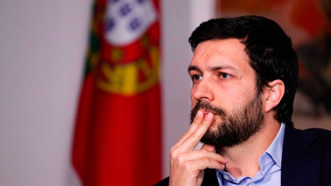 9B9EBB99 CDDB 42D3 830F 83DD2B6C3F4D