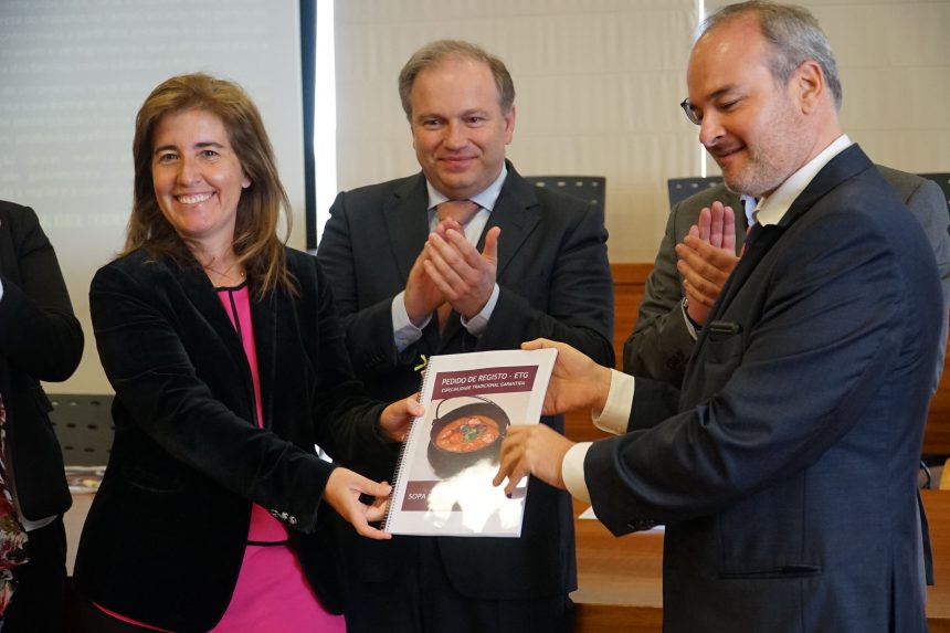 Sopa da Pedra já está certificada de Especialidade Tradicional Garantida