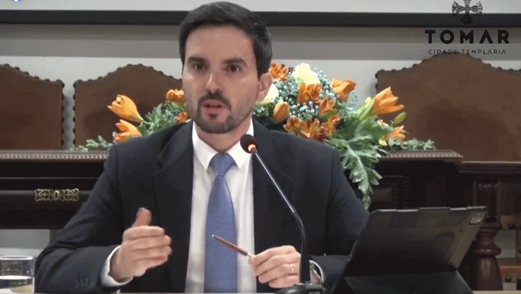 Fatias de Cá inicia nova temporada com “Porco & Bolinhos” e a estreia de “Anatomia de um Guisado”