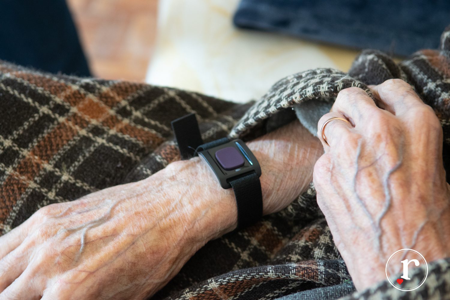 Equipamentos de teleassistencia 17 Equipamentos de teleassistencia 17