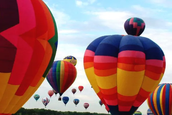 Festival Internacional de Balonismo promete muita emoção nos céus de Coruche
