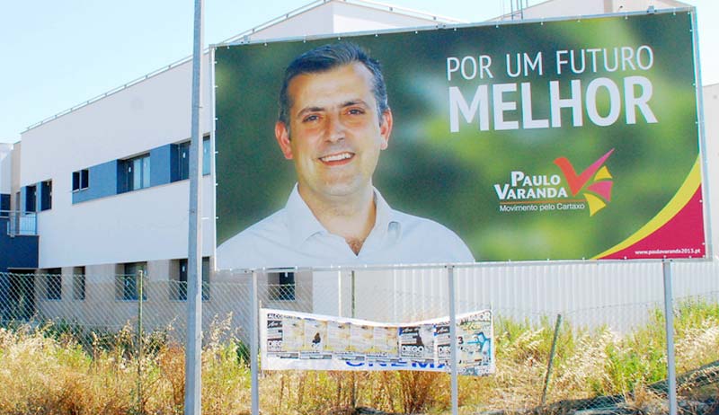 Ex-presidente da Câmara do Cartaxo vai ser julgado por suspeita de desvio de dinheiro