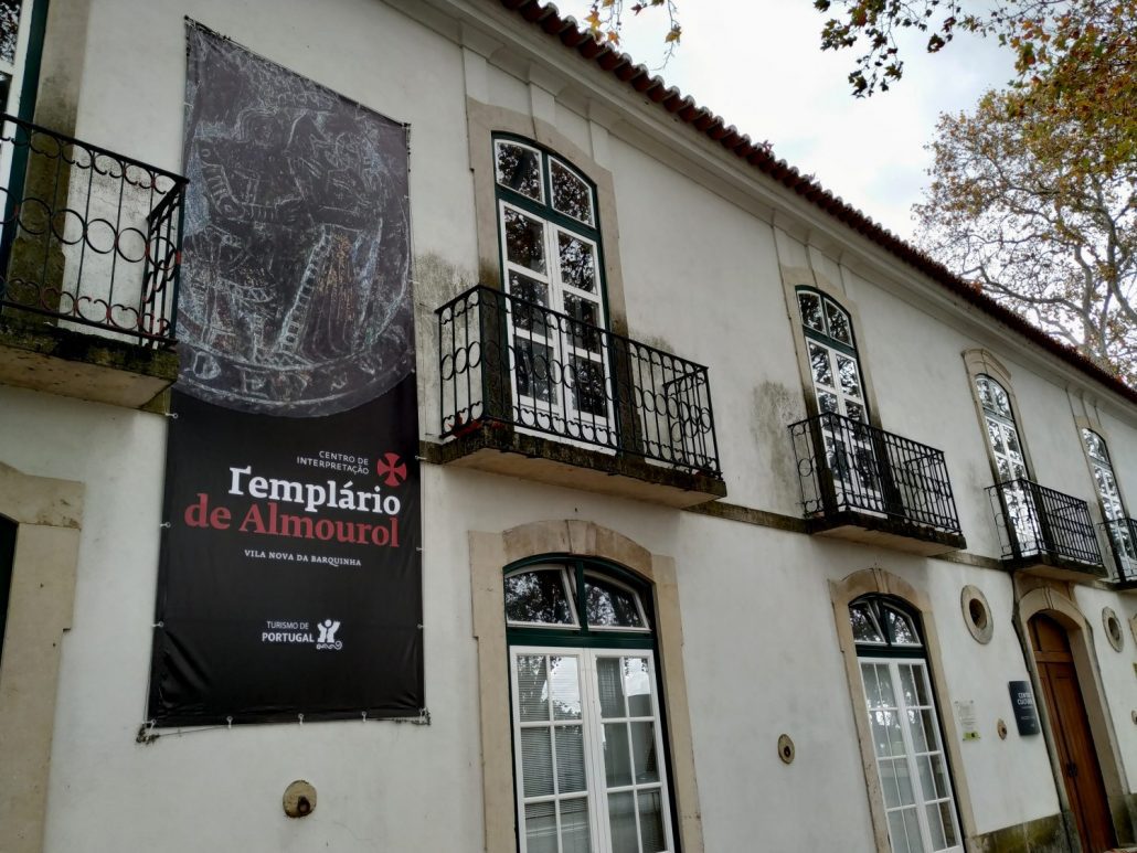 Vila Nova da Barquinha mostra exposição: «O Império do Divino Espírito Santo no Médio Tejo» IMG 20181120 124243 1030x773