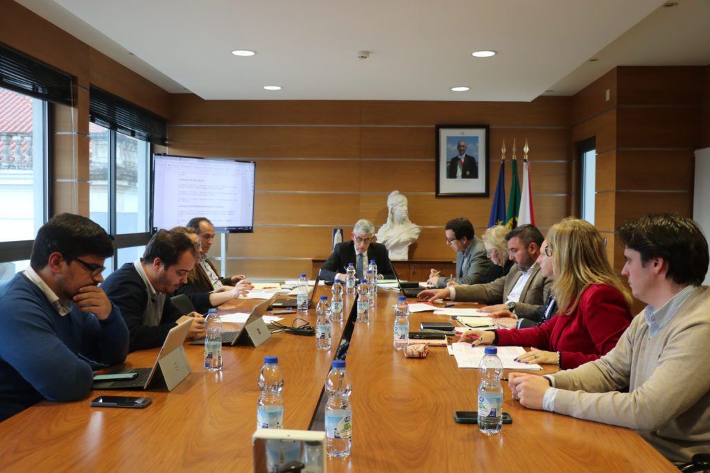 Médicos podem receber até 600 euros de incentivos para se fixarem em Ourém