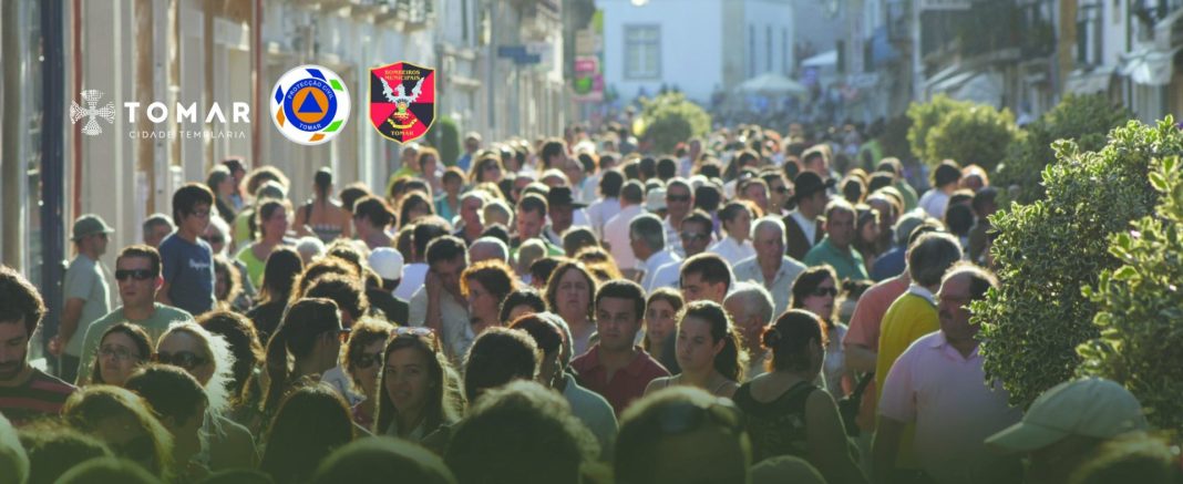 Mes da Protecao Civil cartaz