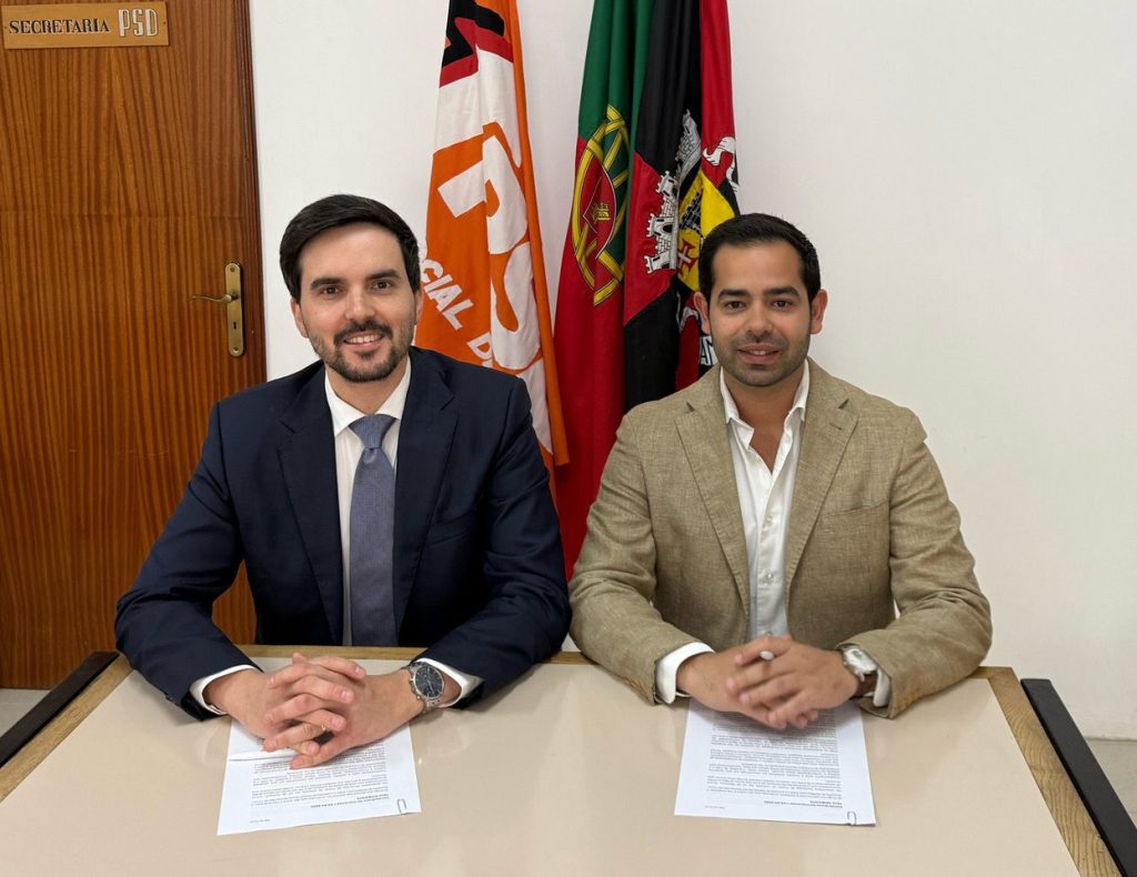 PSD e CDS de Tomar formalizam coligação para concorrer às eleições autárquicas 2025
