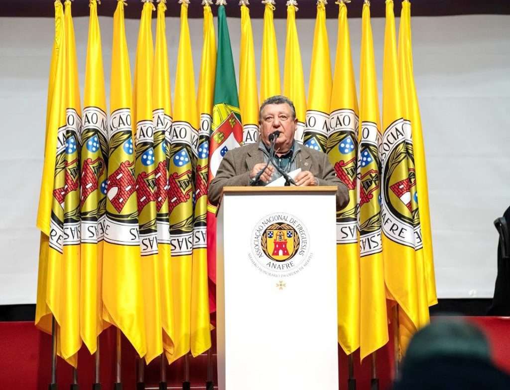 O CAMPEÃO DE MOÇÕES