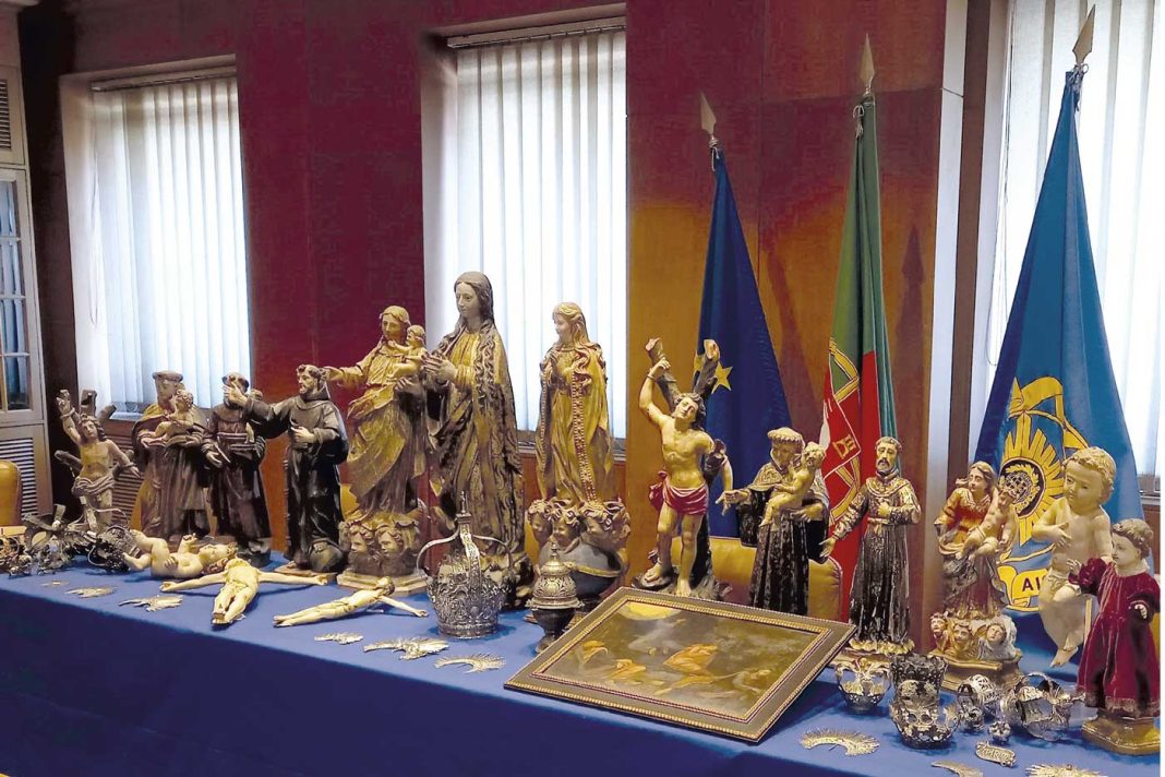 PJ apreendeu quarenta obras de arte sacra furtadas em igrejas portuguesas