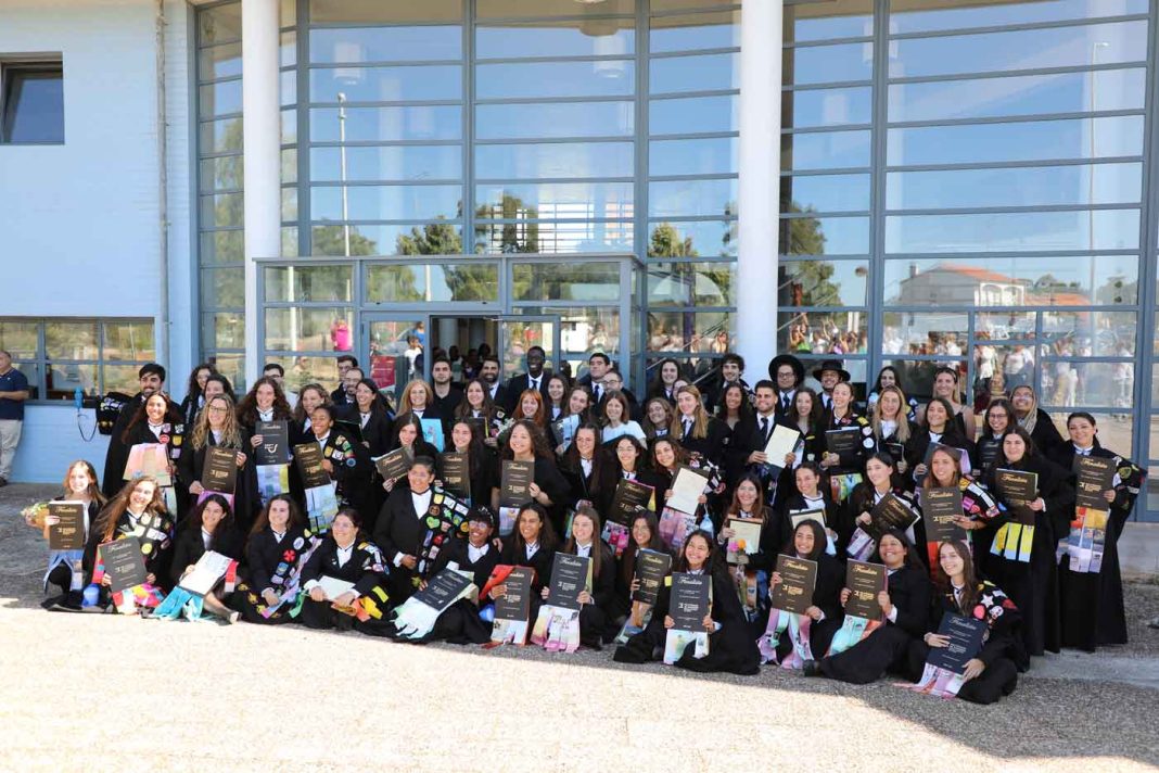 Escola Superior de Saúde de Santarém forma 79 novos enfermeiros
