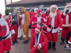 Mas não foi só a Linhaceira que viu passar tão colorido cortejo, os Pais Natal deslocaram-se também à localidade de Asseiceira e Santa Cita