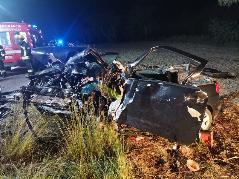 Agente da PSP de 25 anos em estado grave em acidente que provocou mais 4 feridos