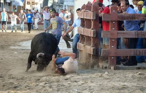 PAN considera que Festas do Colete Encarnado não cumprem critérios para classificação como Património Cultural Imaterial