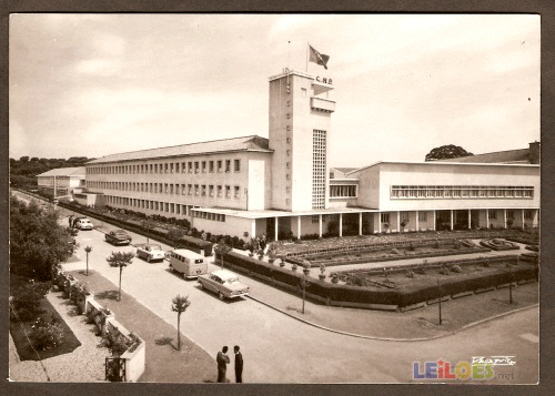 Tomar e o Colégio Nun’Álvares num livro prodigioso