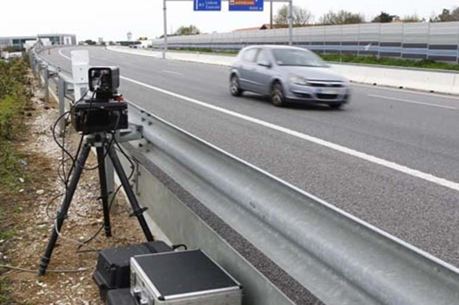 Saiba onde vão estar os radares de controlo de velocidade no primeiro mês do ano